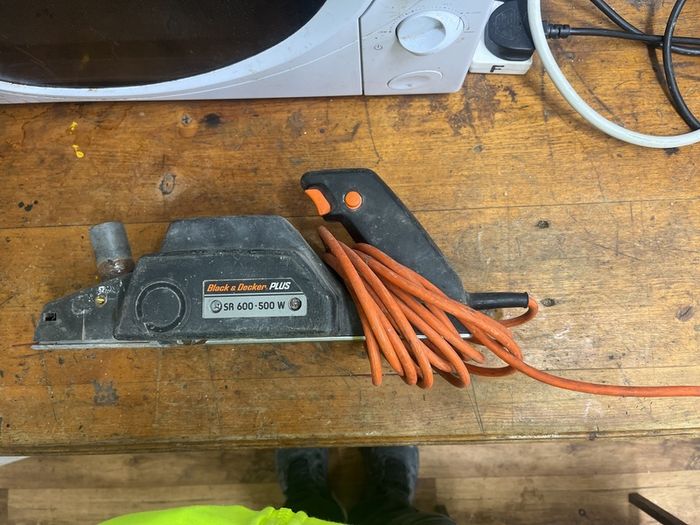 Black & Decker Planer 75mm 500w 240v