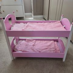 Dolls bed