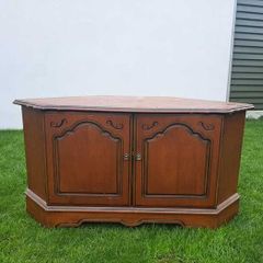 Free Sherry furniture TV unit