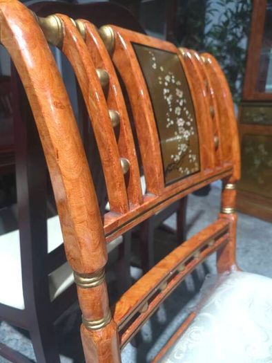 table+4 chairs