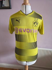 Borussia Dortmund 2017/18 Home Jersey - Small size