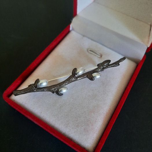 Pussy Willow Branch Brooch, Weaving Spring Nature Jewelry Brooch Shawl Pin Badge Flowers Jewellery and Accessories