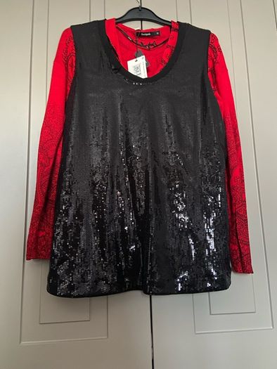 Mark and Spencer brand new top