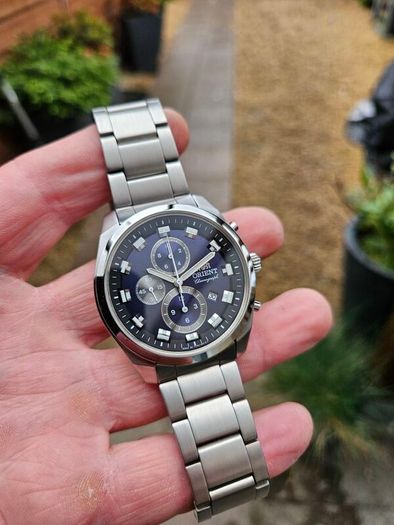 Watch Orient Chronograph.
