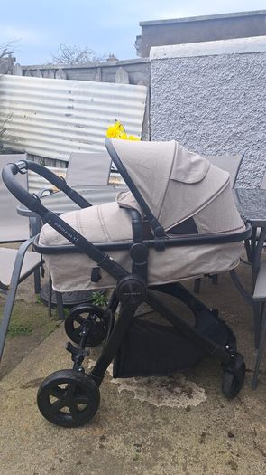 Panorama XTi by Babylo 2-in-1 Travel System with EnfaSafe i-Size R129 Car Seat