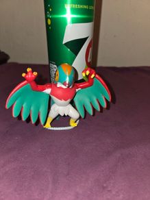 Pokemon Hawlucha Figure