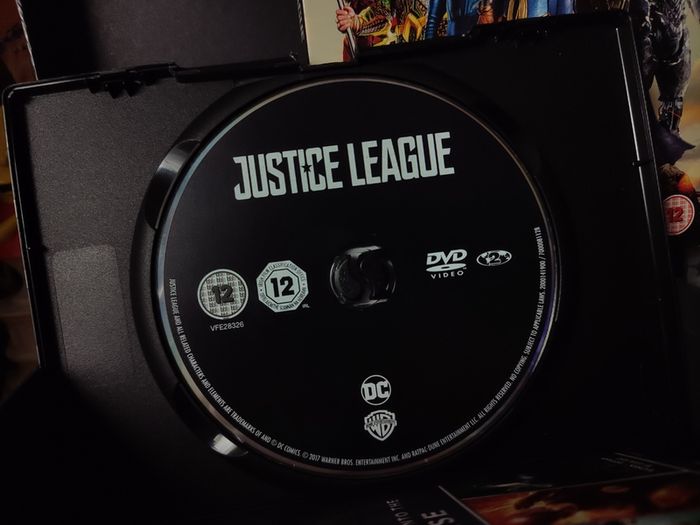 Justice League ! DVD with Slipcase ! 2018 ! Wonder Woman ! Batman ! Superman ! DC ! Marvel !