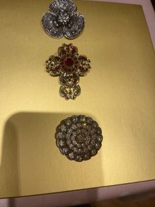 3 Stunning Vintage Brooches VGC