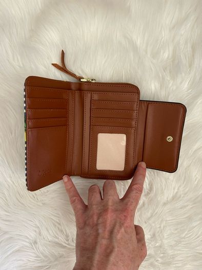 Wallet with RFID protection