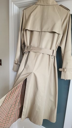 Vintage 1970's Dannimac trench coat Sz Fit 12 UK - See similar BURBERRY trench for 850 euro on Pre-Loved website