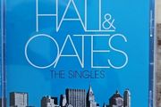 Hall &amp; Oates CD - The Singles