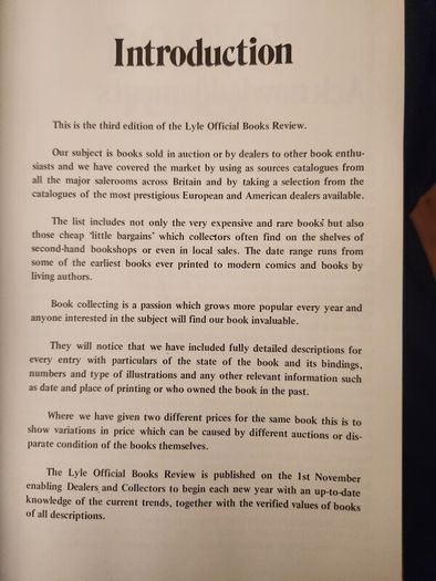 The Lyle Official Books Review 1982. Hardback With Dustjacket In Very Good Condition.