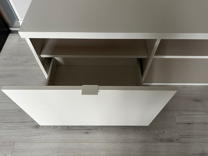 TV bench