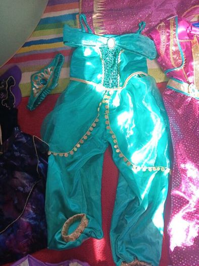 Fancy Dress costumes ages 5-6