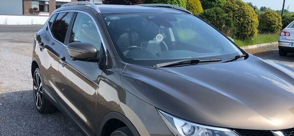 Nissan Qashqai 1.6 diesel Auto Luxury trim