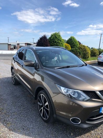 Nissan Qashqai 1.6 diesel Auto Luxury trim