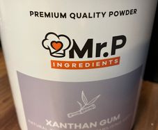 Xanthan gum powder