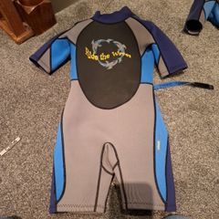 wetsuit age 7