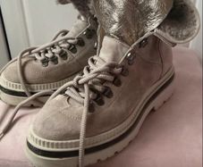 boots aloe beige suede ankle boots size 39