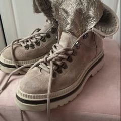 boots aloe beige suede ankle boots size 39