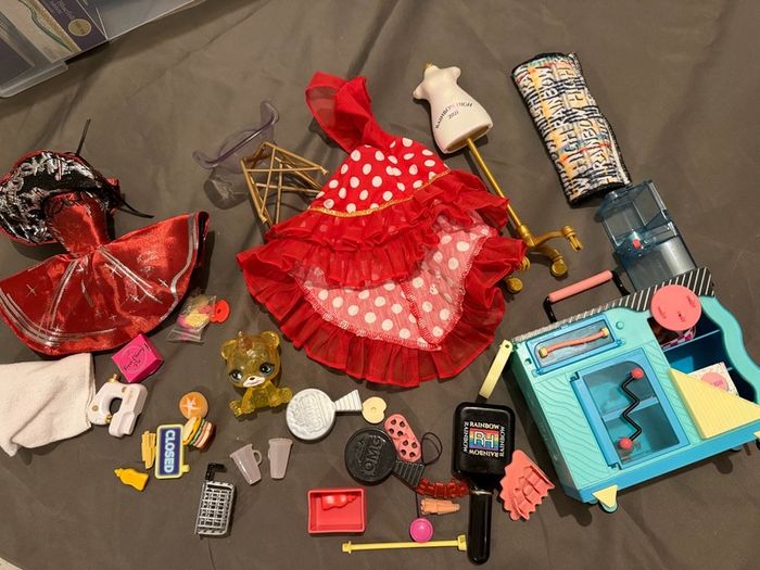 Rainbow high accessories and few dolls