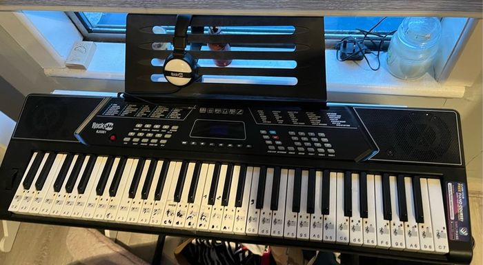 RockJam RJ5061 Key Keyboard with stand and headphones