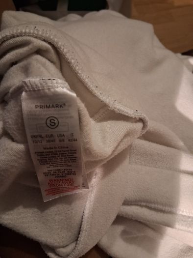 clothing EUR 1 each item