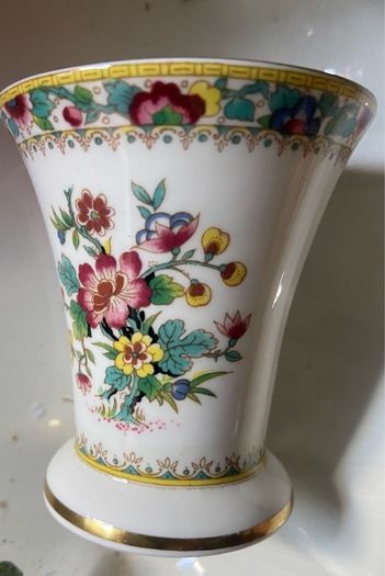 coalport Bone China Made In England ming rose vase