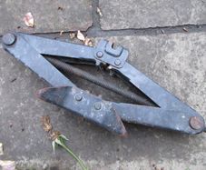 Nissan Micra 98 - 02 Car Jack