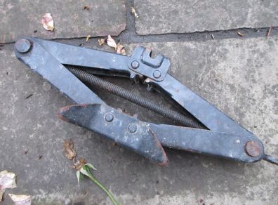 Nissan Micra 98 - 02 Car Jack