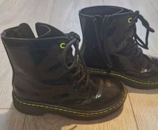 Kids boots