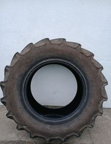16.9 / R30 Tractor Tyre