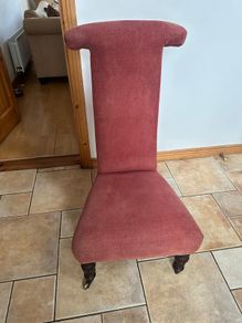 Antique kneeling chair IN PERFECT CONDITION