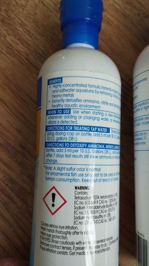 aquarium API aqua essentials water cleaner/conditioner