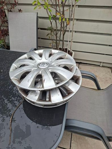 Set of 4 hubcaps for Toyota Corrolla