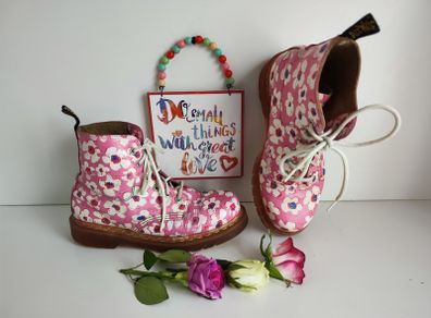 Dr Martens 101 5 eye pink daisy B175 boots UK 5 EU 38 US 7