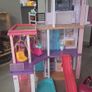 Barbie Dreamhouse. Image 2