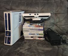 Xbox 360 Slim + Kinect, Star Wars Limited Edition
