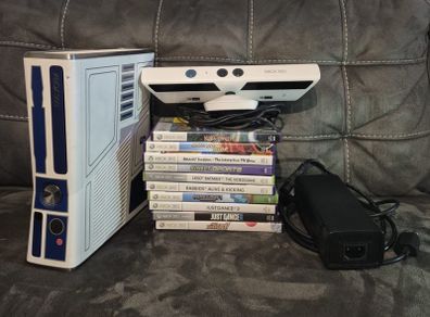 Xbox 360 Slim + Kinect, Star Wars Limited Edition