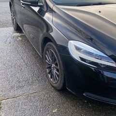 2017 Volvo v40