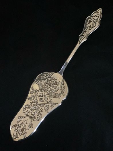 Art nouveau silver plated cake server