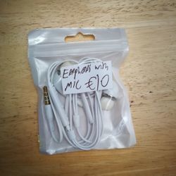 Samsung Earphones With Mic