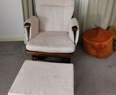 Reclining glider nursing chair