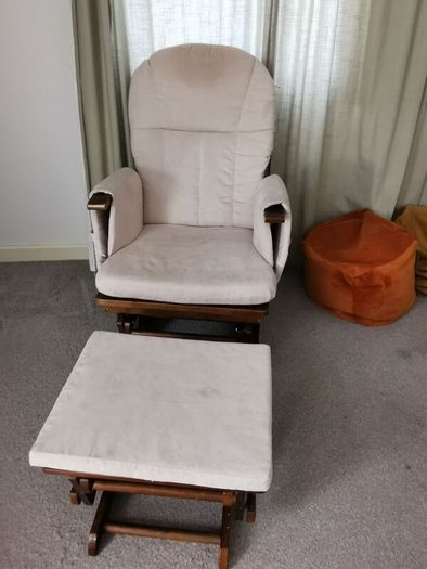 Reclining glider nursing chair