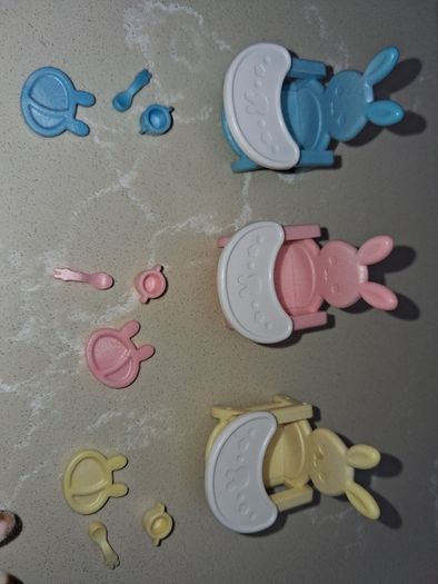 Sylvanian families triplet care set rabbit babies