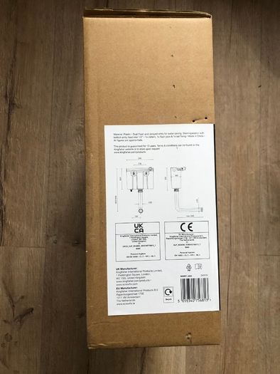 Toilet concealed cistern