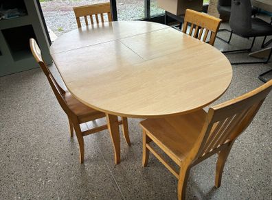 Pine Table and 4 Chairs