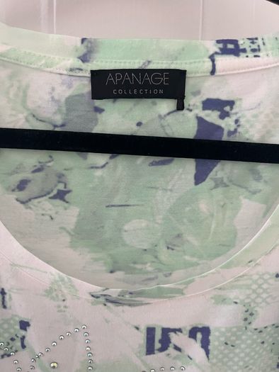 Womens top / t-shirt size L