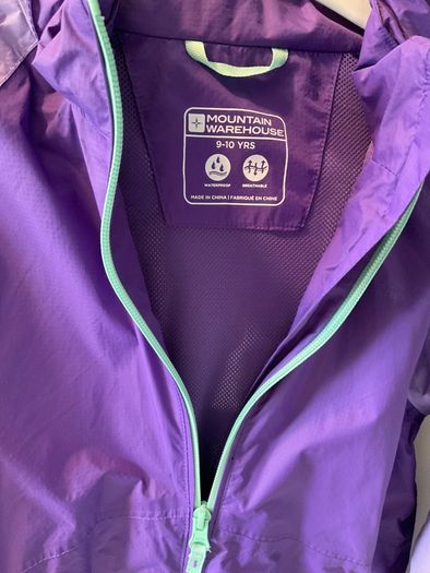 Girls raincoat, 9 to 10 yrs