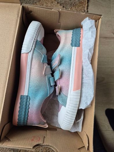 Girls shoes Clarks size UK 1,5